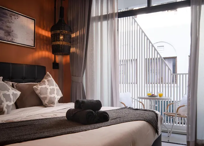 Проживание в семье 35m²thonglor Kingbed/balcony/wifi500mbs/laundry *