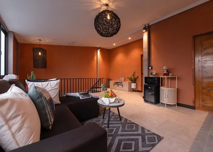 Проживание в семье 35m²thonglor Kingbed/balcony/wifi500mbs/laundry *